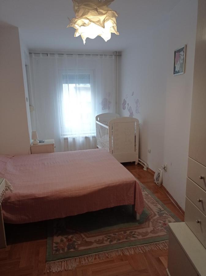 Go 2 Apartment Belgrade Luaran gambar