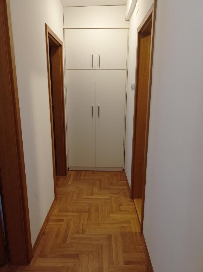 Go 2 Apartment Belgrade Luaran gambar